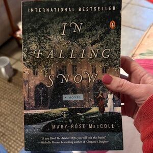 In Falling Snow by Mary-Rose MacColl Paperback